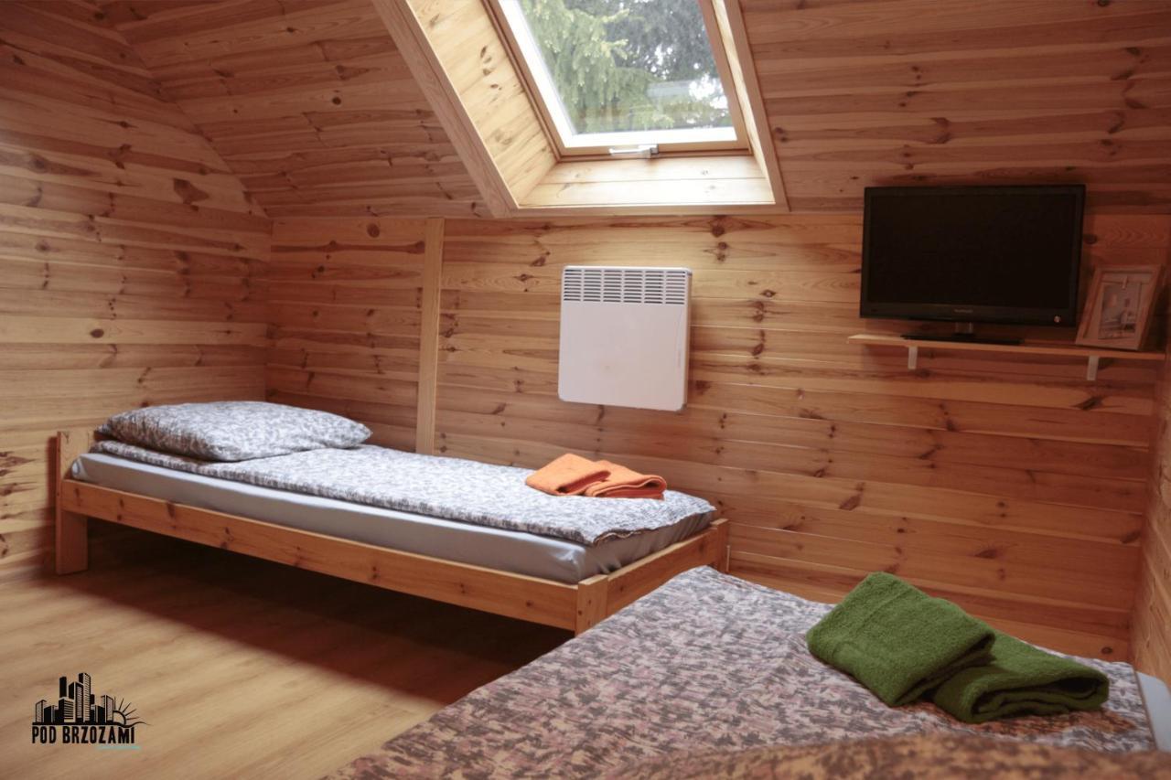 Pod Brzozami Apartamenty Domek Ustronny 尤斯托尼莫斯基 外观 照片